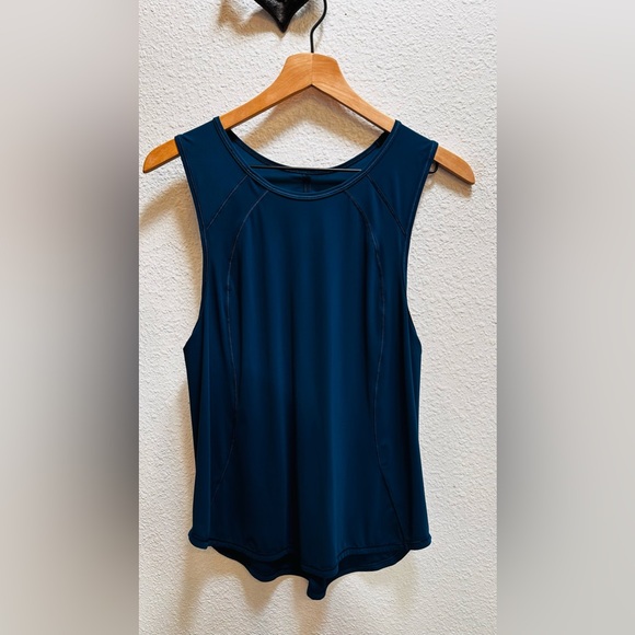 Lululemon Blue Lightweight Tank-Woman’s - Picture 2 of 5